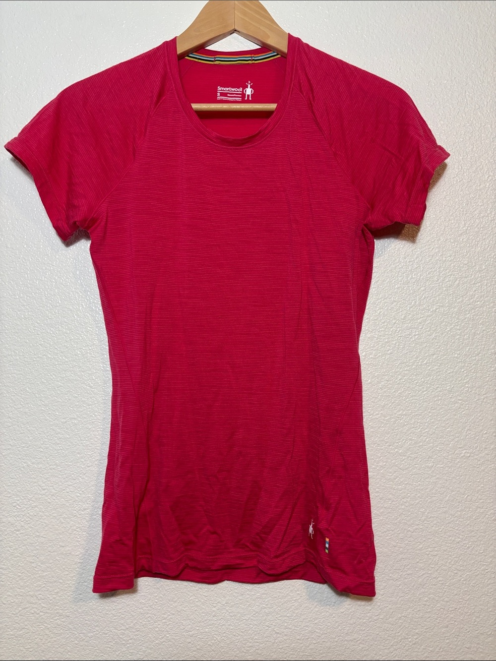 Smartwool Merino Base Layer Short Sleeve Dark Pink Shirt Size Small | outdoor